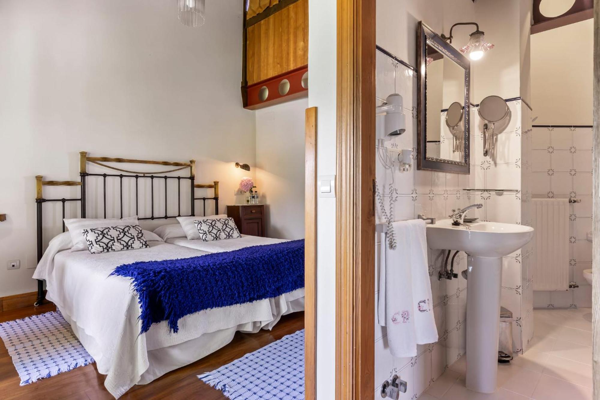 Casa Peleyon Bed and Breakfast Castropol Εξωτερικό φωτογραφία