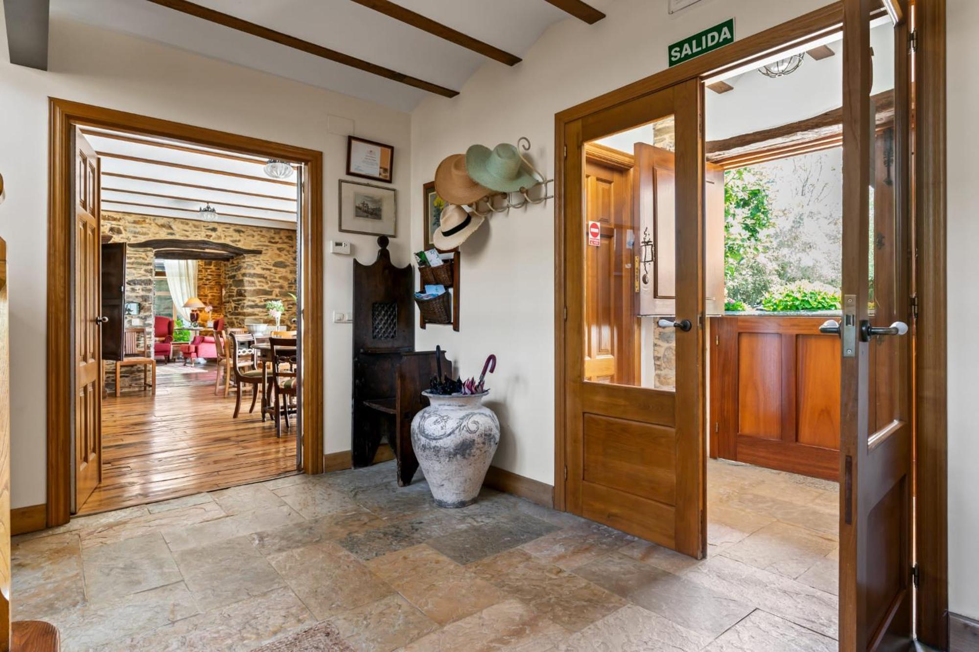 Casa Peleyon Bed and Breakfast Castropol Εξωτερικό φωτογραφία